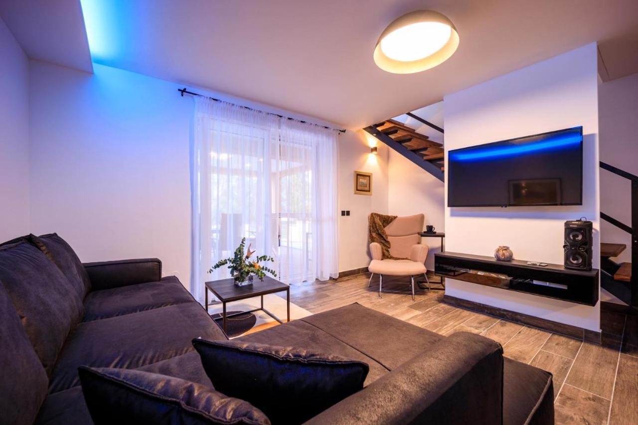 Villa Aljmaš 외부 사진