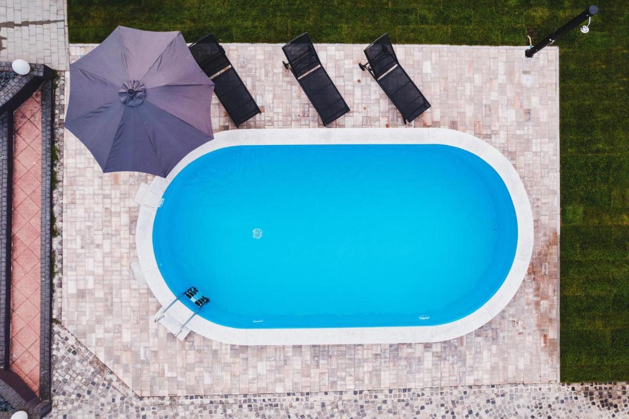 Villa Aljmaš 외부 사진